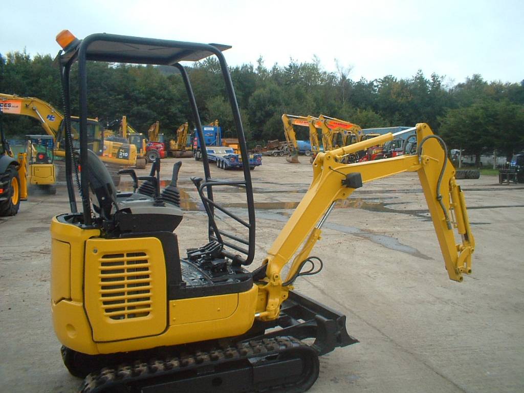 KOMATSU PC 14R3 tłoki i pierścienie