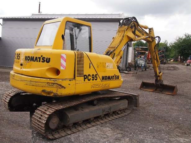 KOMATSU PC 95R filtry