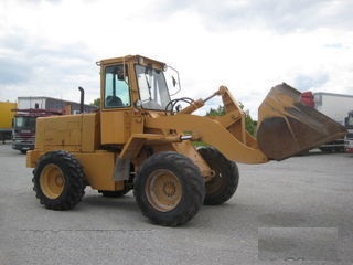 KOMATSU W 60 tłoki i pierścienie