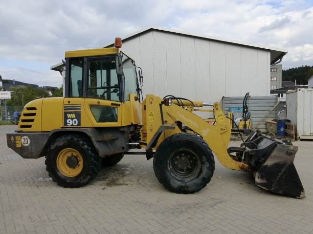 KOMATSU WA 90-3 tłoki i pierścienie