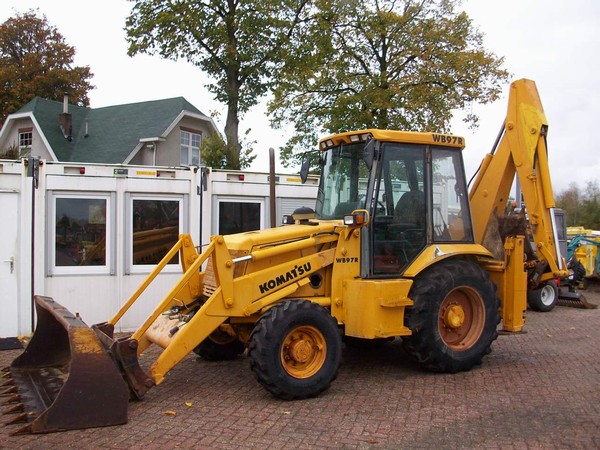 KOMATSU WB 97 R-2 części zamienne